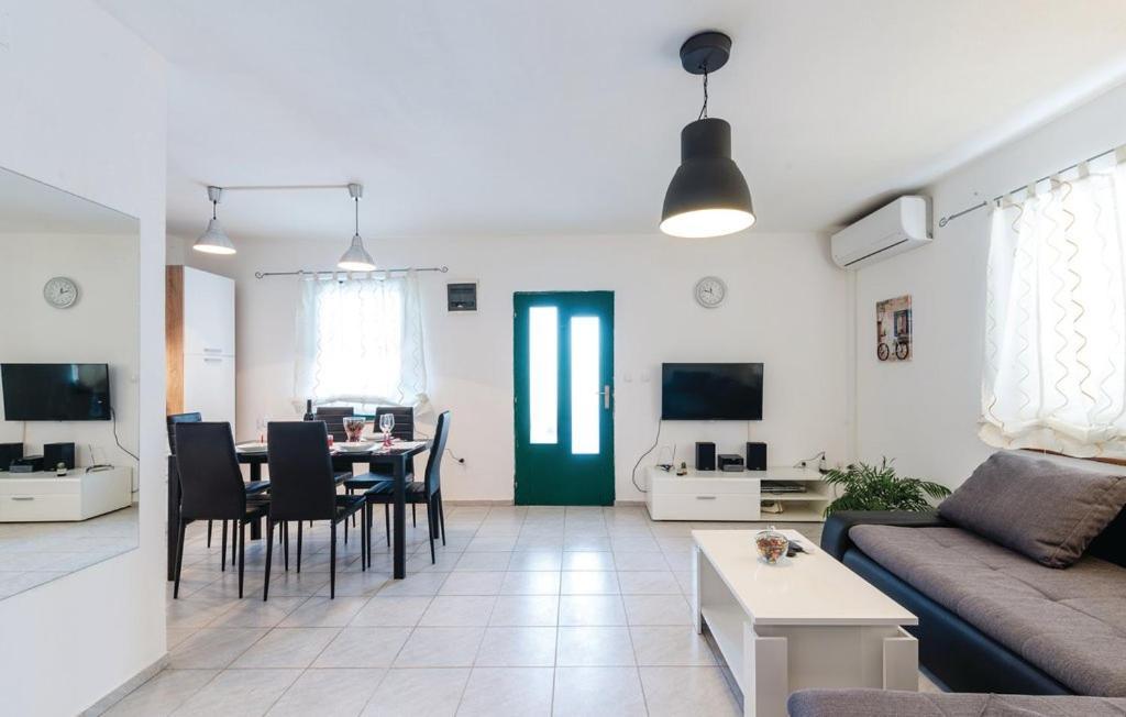 Holiday Home Lucija سفيتي فيليب ياكوف المظهر الخارجي الصورة
