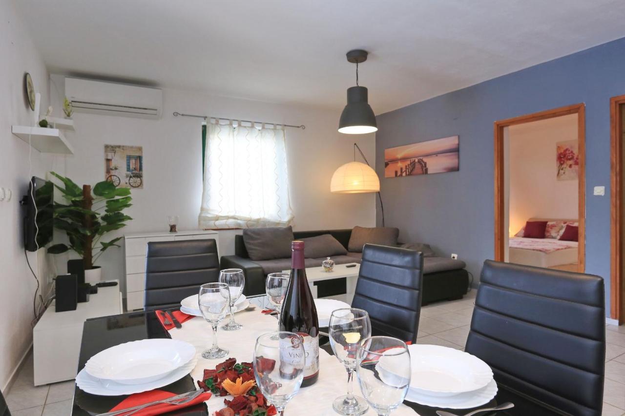 Holiday Home Lucija سفيتي فيليب ياكوف المظهر الخارجي الصورة
