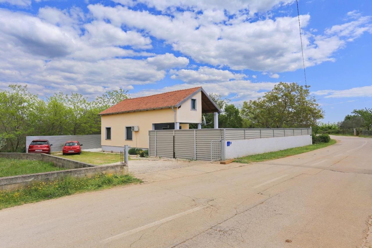 Holiday Home Lucija سفيتي فيليب ياكوف المظهر الخارجي الصورة